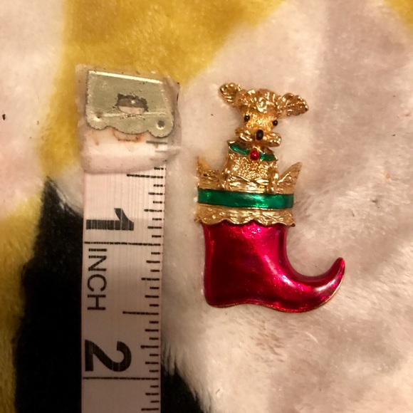 Gerry’s Stamped Christmas Pendant - Picture 3 of 4